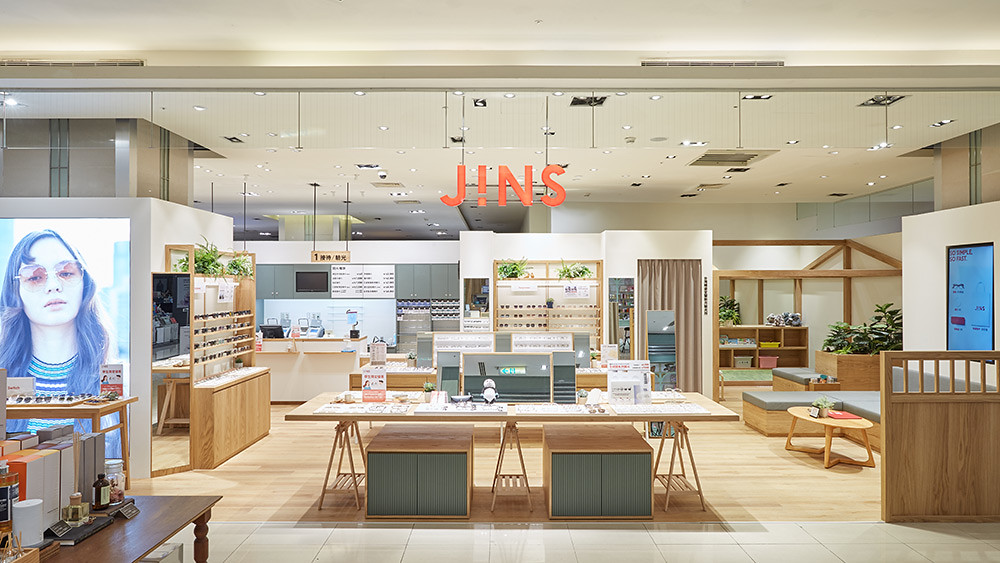JINS宜蘭新月廣場店 1 serper image 649 1781151657